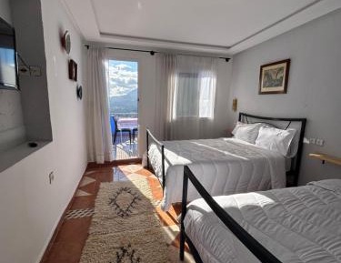 Triple Room with Mountain View