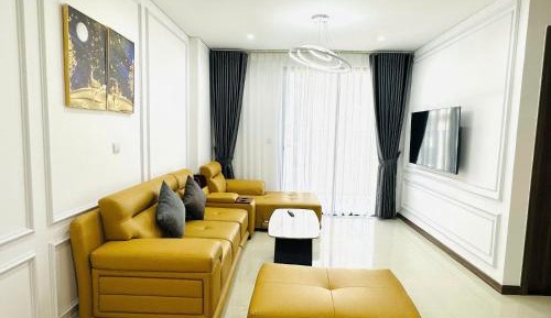 Two-Bedroom Apartment with Balcony