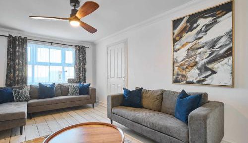 Four-Bedroom Holiday Home
