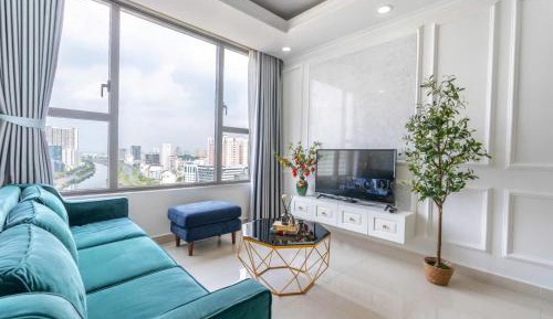 Two-Bedroom Deluxe Apartment with Balcony