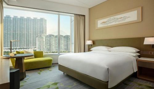 Deluxe King Room