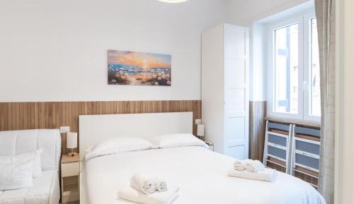 Deluxe Room (2 Adults + 1 Child)