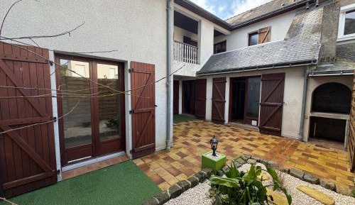 Six-Bedroom House