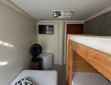 Basic Triple Room with Shared Bathroom