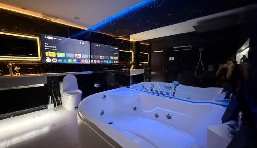 Two-Bedroom Superior Apartment