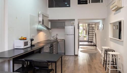 Two-Bedroom Deluxe Apartment with Garden View