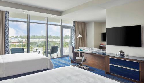 Executive Suite, 2 Queen, Sofa bed, Balcony