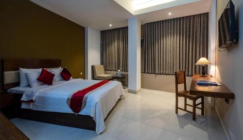 Deluxe Queen Room