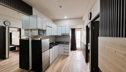 Two-Bedroom Apartment with City View