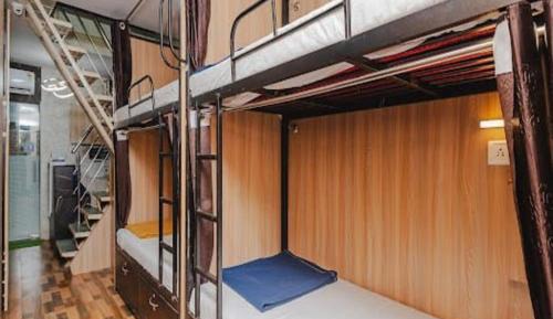 Single Bed in Male Dormitory Room