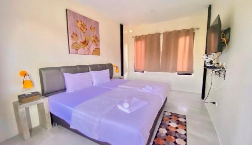 Deluxe Family Room