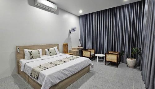 One-Bedroom Apartment with Garden View