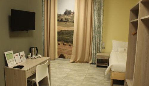 Twin Room with Private Bathroom