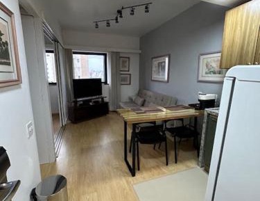 Studio Apartment with Queen Bed