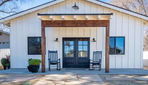 One-Bedroom Holiday Home