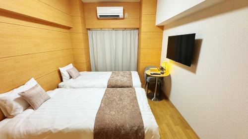 Double or Twin Room with Private Bathroom