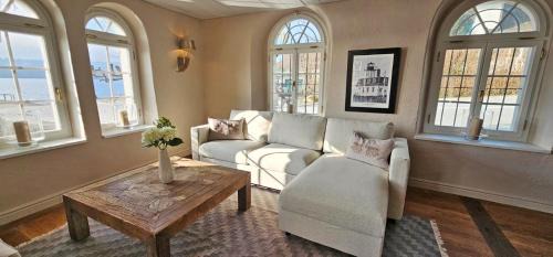 Suite with Lake View