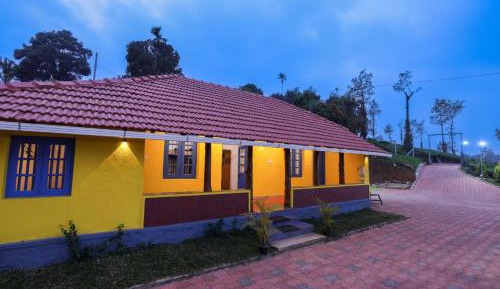 Single Bed in Male Dormitory Room with Shared Bathroom