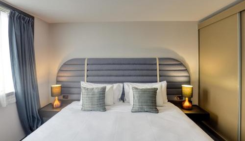 One-Bedroom Suite