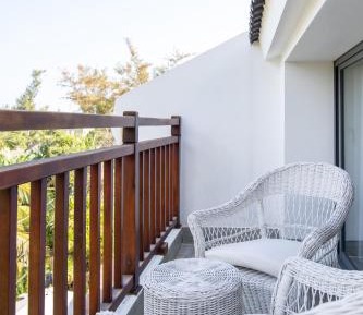 Deluxe Double or Twin Room with Pool View