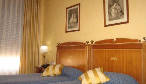 Double Room - 2 Beds