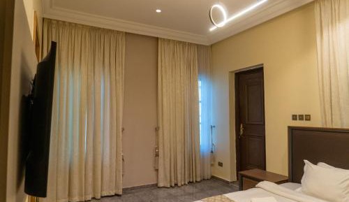 Large Single Room