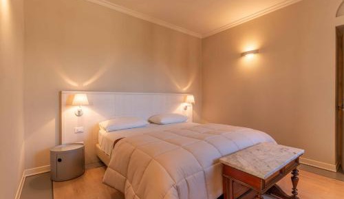 Quadruple Room with Private Bathroom