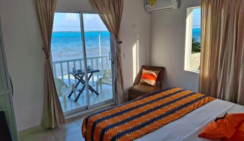 One-Bedroom Apartment with Sea View and Balcony