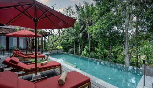 Panoramic Penthouse Villa with Pool with 1x Airport Transfer