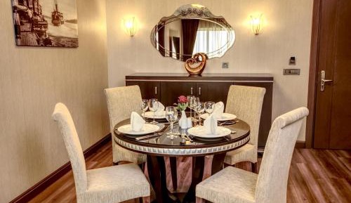 King Suite with Sea View