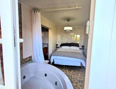 Double Room with Spa Bath
