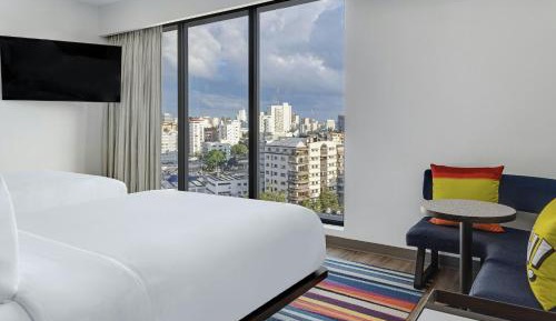 Urban 2 Queen Beds, City View