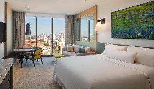 Deluxe King Room