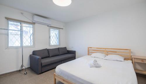 One-Bedroom Apartment with Balcony