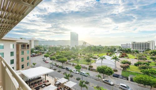 Superior with Balcony, Guest room, 1 King, City view