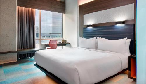 Aloft King Room - Mobility Accessible with Tub