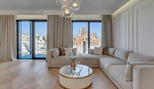 Superior Apartment with City View