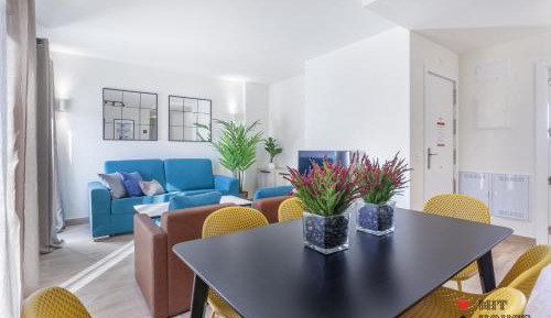 Three-Bedroom Apartment XVIII with terrace 