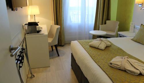 Comfort Queen Room