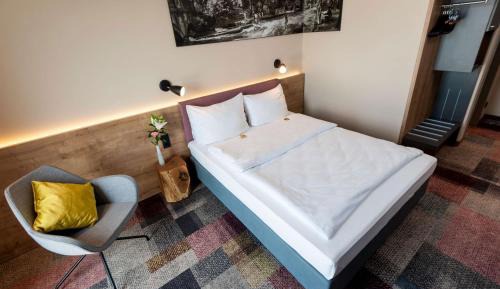Business Queen Room