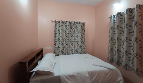 Double Room with Shared Bathroom