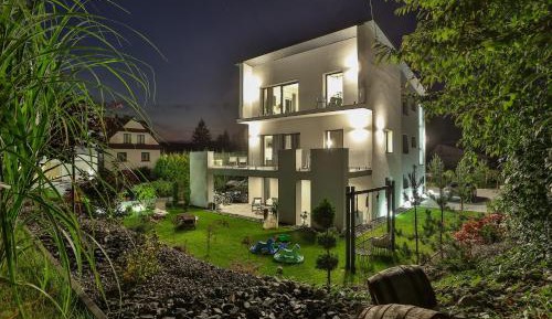 Three-Bedroom Superior Apartment