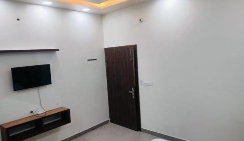 Deluxe Double Room (2 Adults + 1 Child)