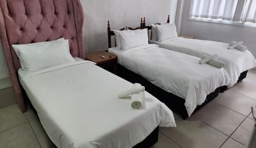 Deluxe Double or Twin Room with Garden View