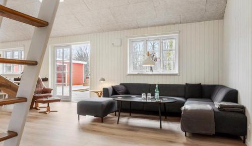 Four-Bedroom Holiday Home