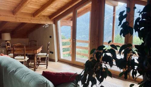 Studio with Mountain View