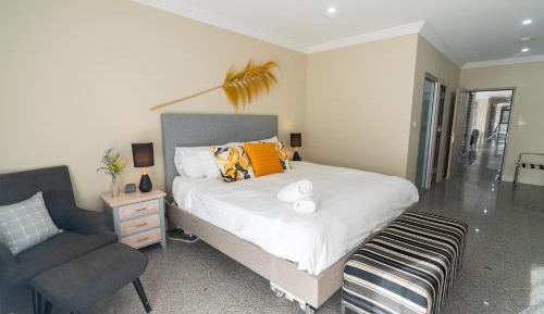 Superior King Room
