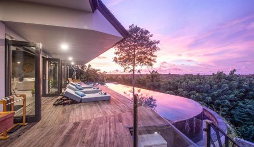 Villa with Sea View