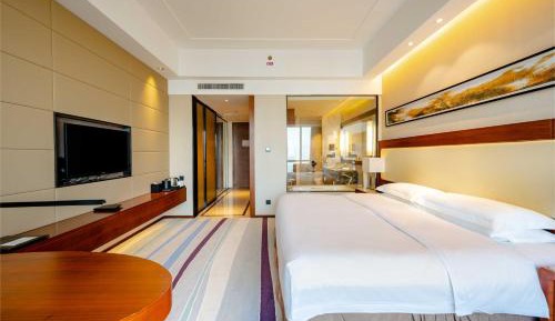 Standard Double Room with Lake View