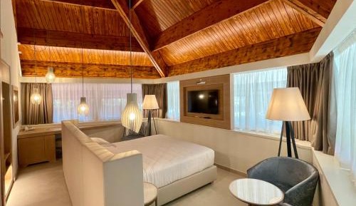 Deluxe Family Suite